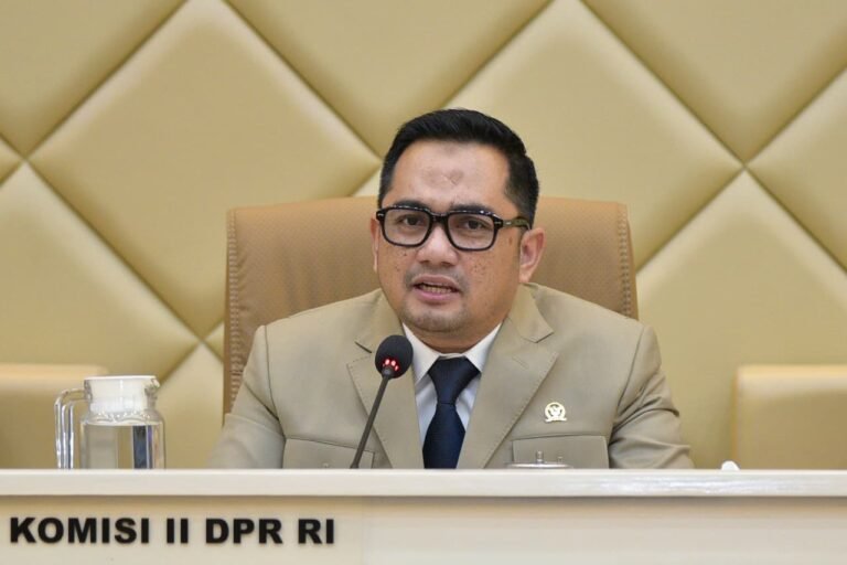 KPU Harus Klarifikasi Polemik Pengecualian Akses Dokumen Persyaratan Capres-Cawapres