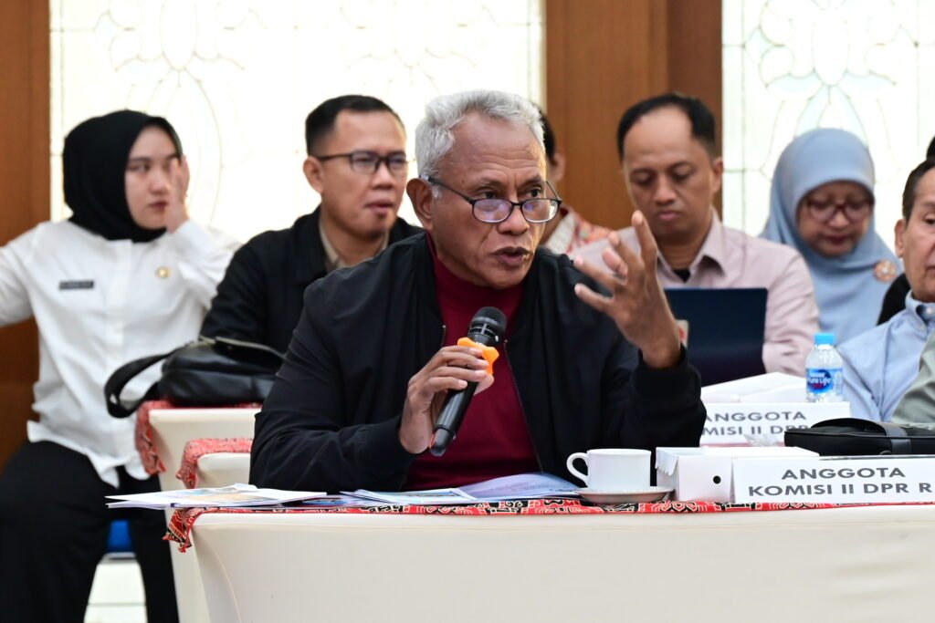 Komarudin Watubun: Investasi Harus Lindungi Hak Masyarakat atas Lahan