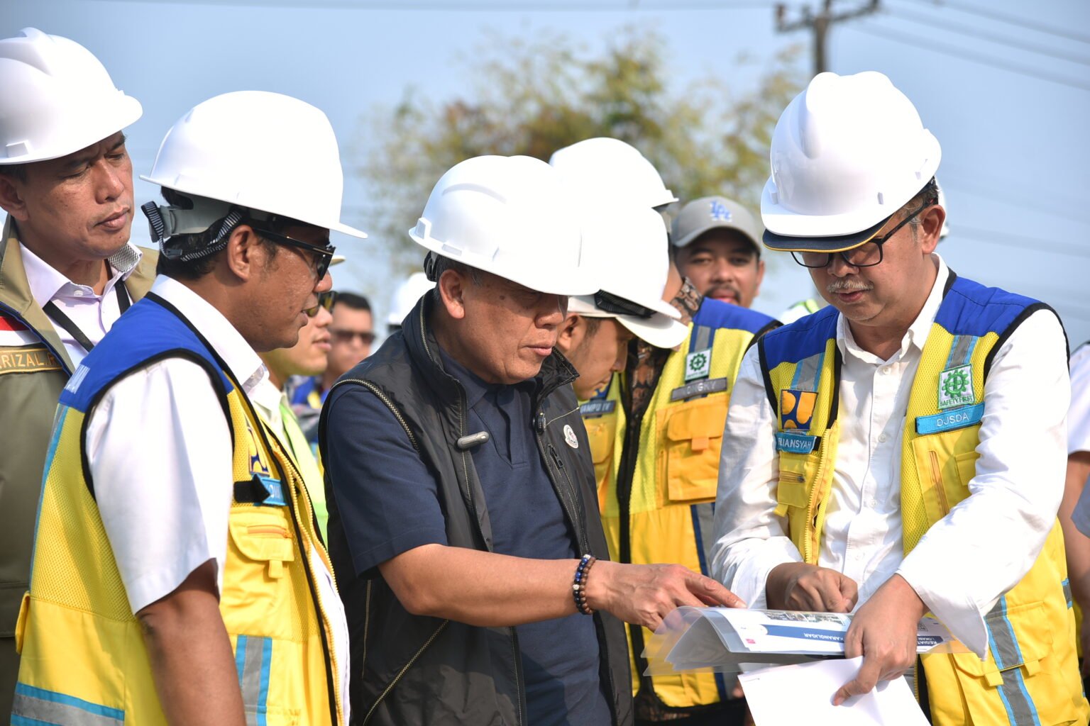 Selamatkan Ratusan Hektare Sawah, Waka DPR Pastikan Pengendali Banjir Karangligar Beroperasi Oktober