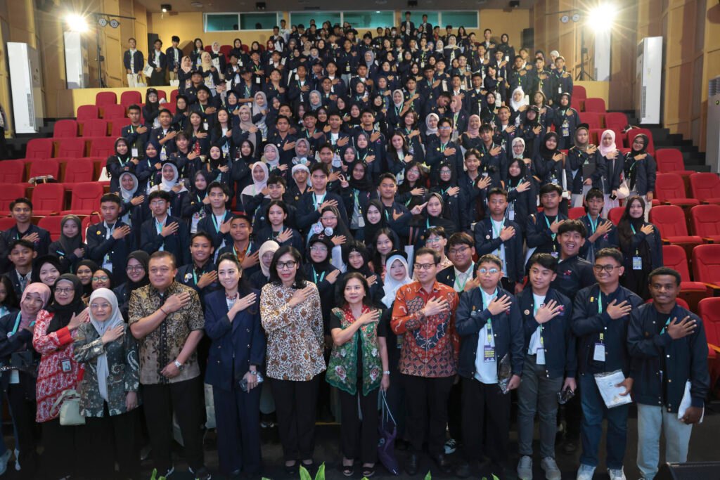 Dari Parlemen ke Museum, Setjen DPR Ajak Remaja Belajar Sejarah